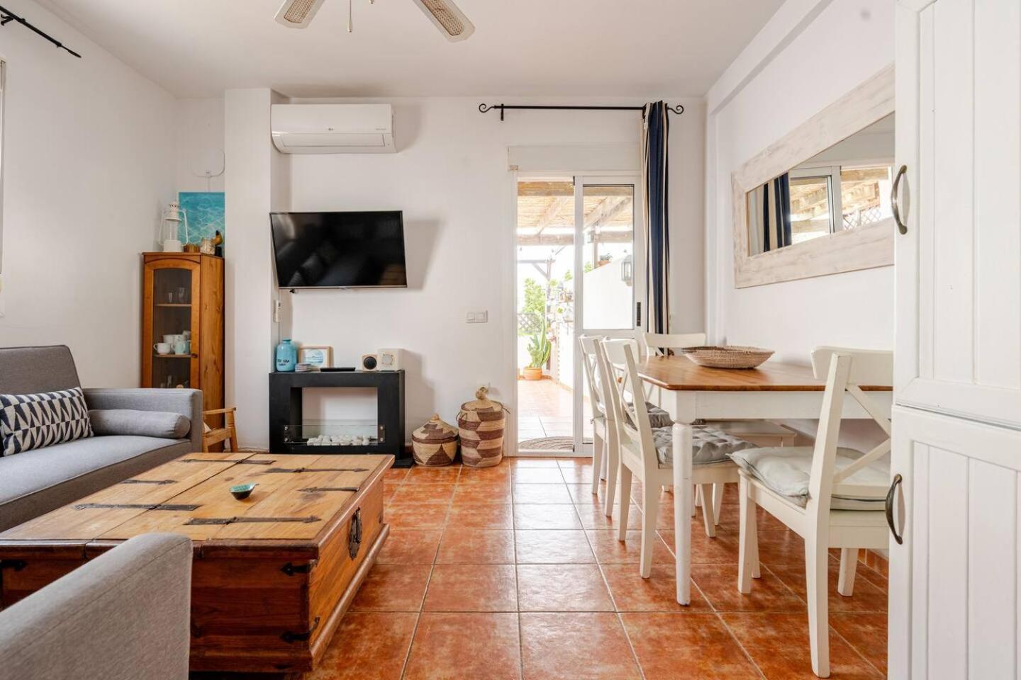 Alzeina, Casa Con Mucho Encanto A 300Mtr De La Playa Agua Amarga  Exterior photo